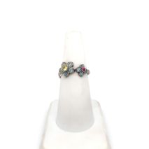 Viktorianisch-inspirierter zwei Blüten Ring in Argentium Silber mit Zirkon, Chrysoberyll und Spinell
