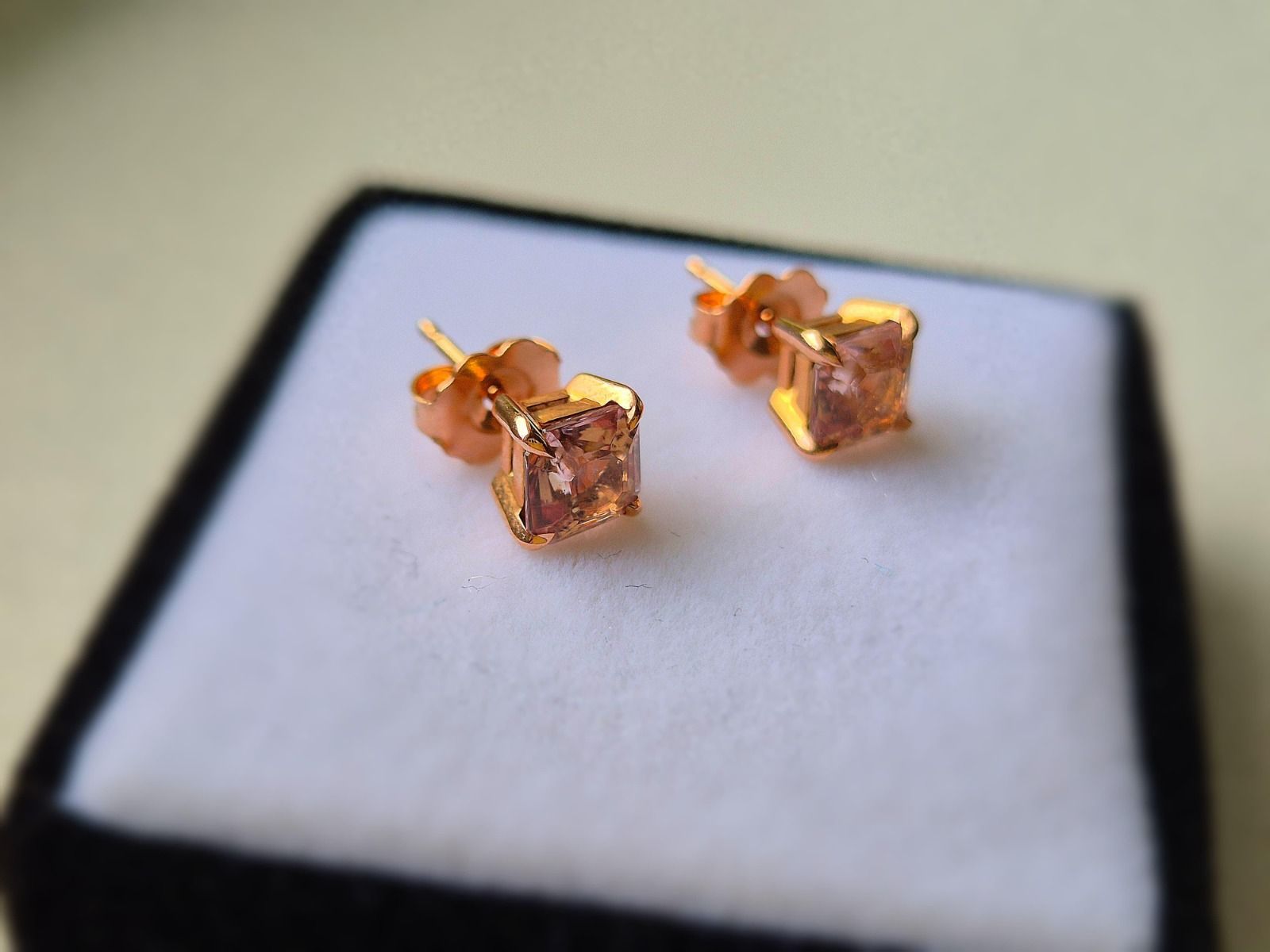 Skapolith Ohrringe- 14K Gelbgold (5 mm)